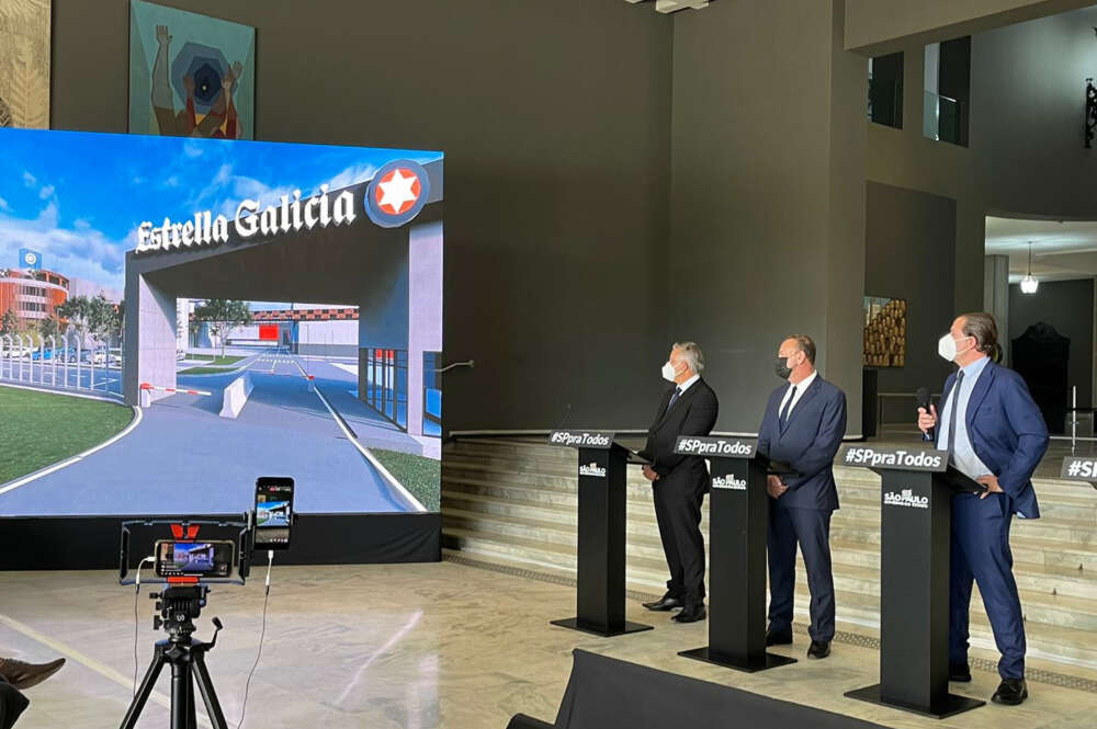 Ignacio Rivera en la presentación de la nueva fábrica de Estrella Galicia en Brasil