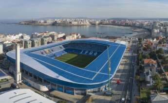 Arias Infraestructuras acometió las obras de reforma de la cubierta y estructura metálica del estadio de Riazor. Foto: Arias Infraestructuras