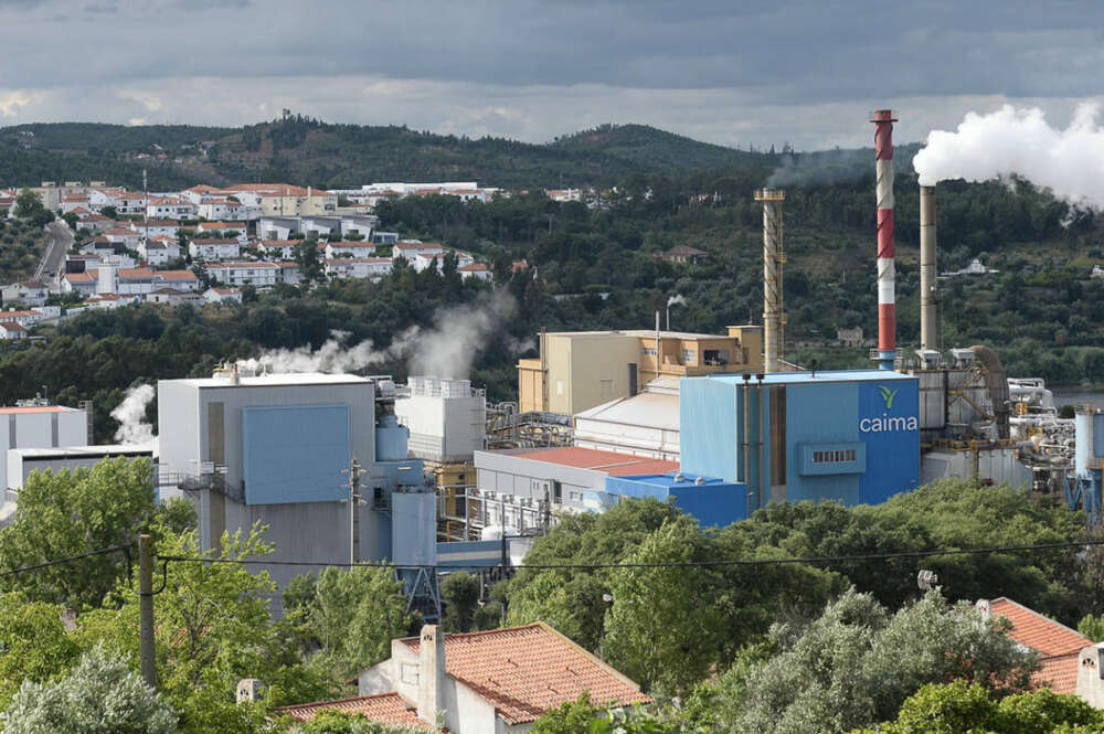 La fábrica de Caima, en Constancia, es la única del grupo Altri que produce pasta soluble