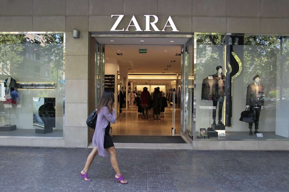 Zara los márgenes empieza a los envíos online de ropa rebajada » Galicia