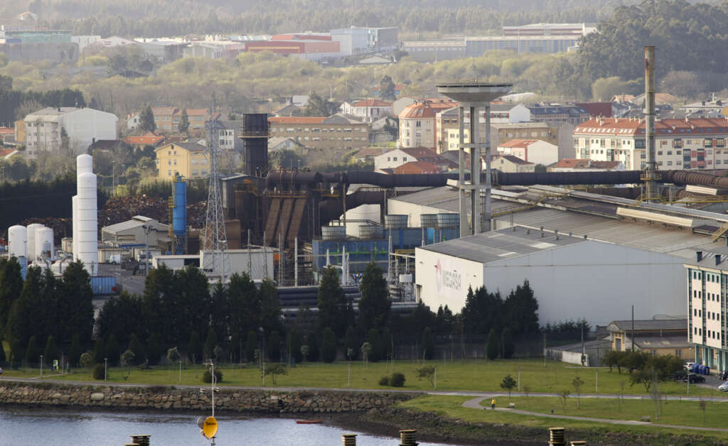 Imagen de la sede de Megasa, la primera siderúrgica de Galicia, en Narón. EFE