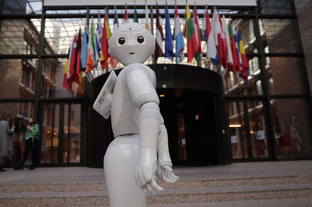 Robot en la sede del Consejo de la UE en Bruselas. Foto: EFE