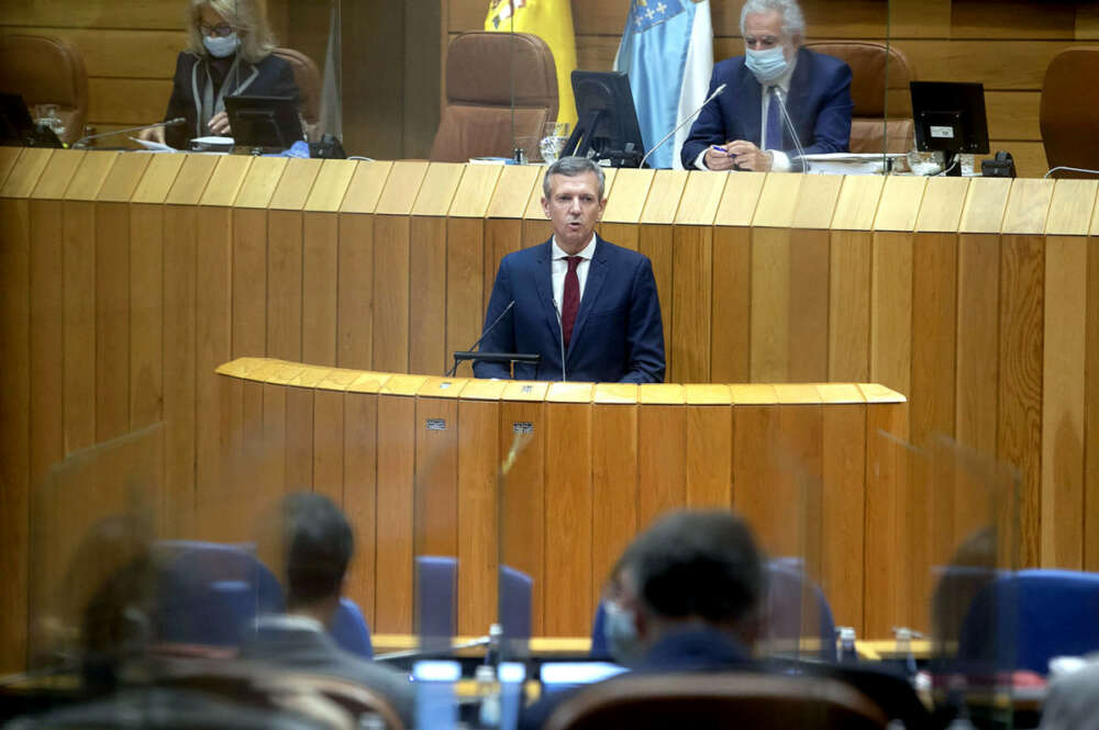 Alfonso Rueda interviene en el Parlamento gallego / Xunta