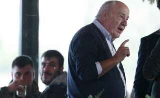 Amancio Ortega, en una foto de archivo en el concurso hípico de Casas Novas, en Arteixo. EFE/ Cabalar