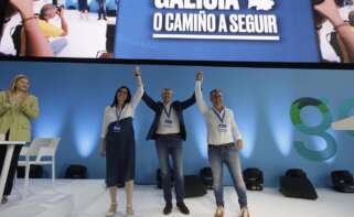 Alfonso Rueda, Paula Prado y Rafa Domínguez, en el 18º Congreso del PPdeG