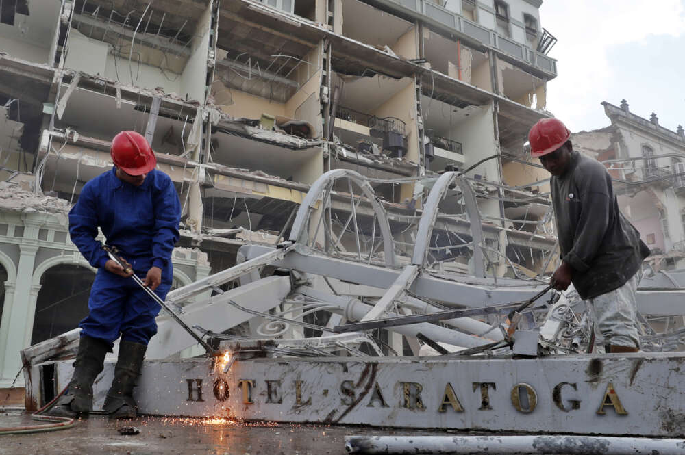 Aumentan a 26 los fallecidos por explosión en hotel Saratoga en Cuba. EFE/Ernesto Mastrascusa