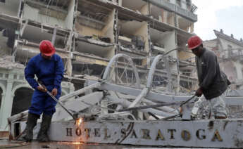 Aumentan a 26 los fallecidos por explosión en hotel Saratoga en Cuba. EFE/Ernesto Mastrascusa