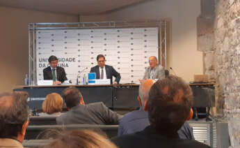 Álvaro Rodríguez Dapena, presidente de Puertos del Estado, junto a Fernando González Laxe y Julio Abalde