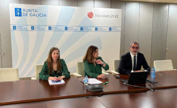 Manuel Heredia en la reunión con representantes de centros comerciales abiertos sobre las nuevas ayudas para potenciar el comercio de proximidad gallego