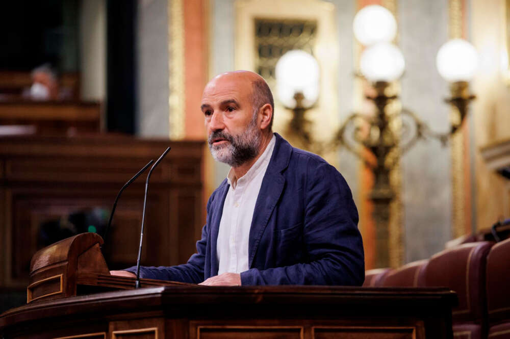 Diputado del BNG Néstor Rego en una comparecencia en el Congreso