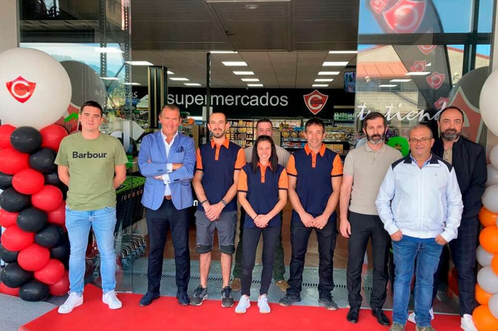 Inauguración supermercado Claudio en Pola de Laviana