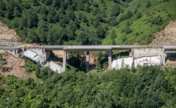 Vista delas obras de reparación de los viaductos del Castro, en la localidad lucense de Pedrafita