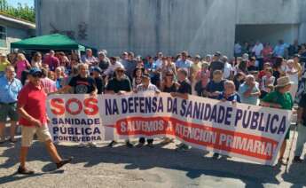 Concentración en el centro de salud de Baltar, en Portonovo, contra el "desmantelamiento" de la sanidad pública
