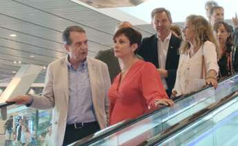 La ministra de Política Territorial y portavoz del Gobierno, Isabel Rodríguez, junto al alcalde de Vigo, Abel Caballero; la presidenta de la Diputación, Carmela Silva; y el delegado del Gobierno en Galicia, José Miñones, en la estación Vialia de la ciudad - EUROPA PRESS