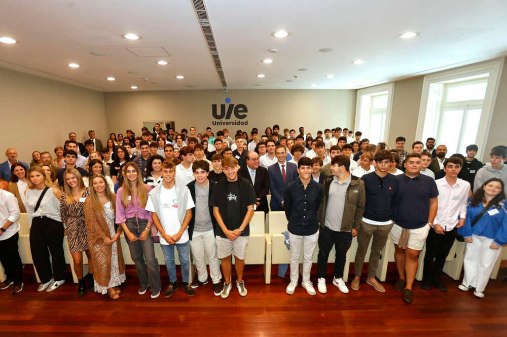 Inicia su primer curso la UIE, Universidad Intercontinental de la Empresa
