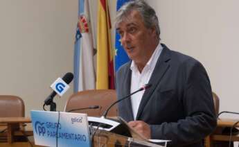El portavoz parlamentario del PPdeG, Pedro Puy, en rueda de prensa