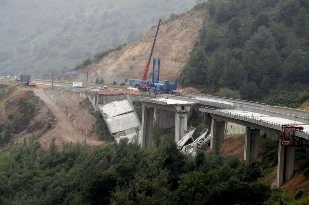 Vano 2 del viaducto del Castro de la autovía del noreste A-6 (punto kilométrico 430, sentido A Coruña)