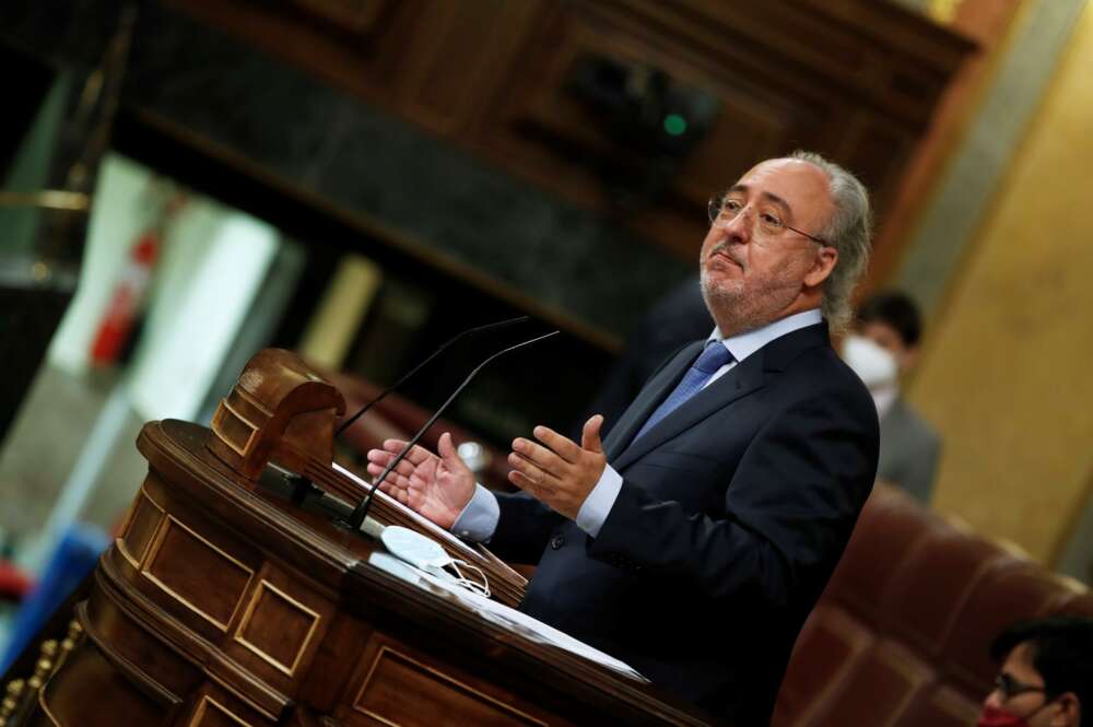 El diputado socialista, Guillermo Meijón, durante su intervención en un pleno. EFE/ Javier Lizón