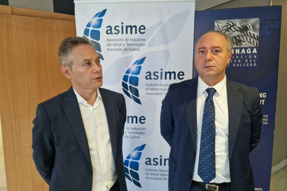 El secretario general de Asime, Enrique Mallón, junto al gerente de Aclunaga, Óscar Gómez / Europa Press