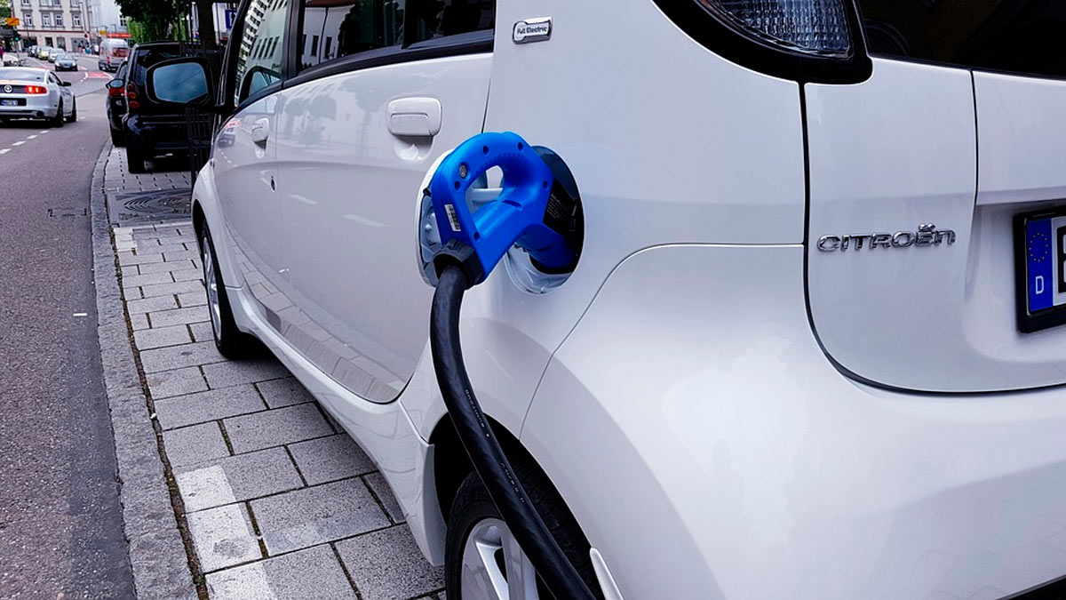 Galicia es la sexta comunidad con mayor número de matriculaciones de coches eléctricos e híbridos