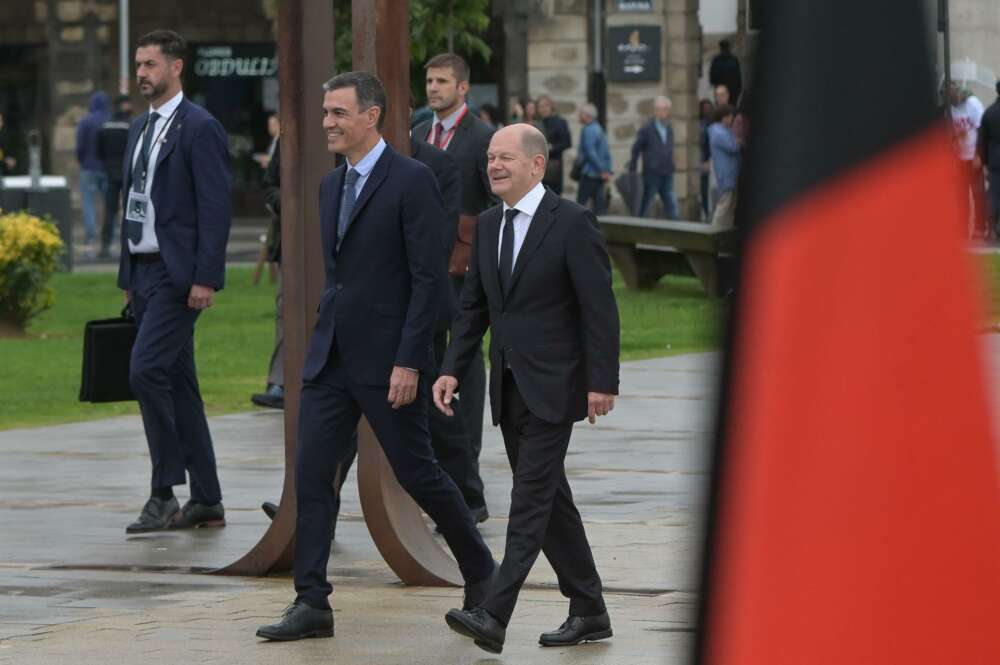 Pedro Sánchez junto con el canciller alemán Olaf Scholz