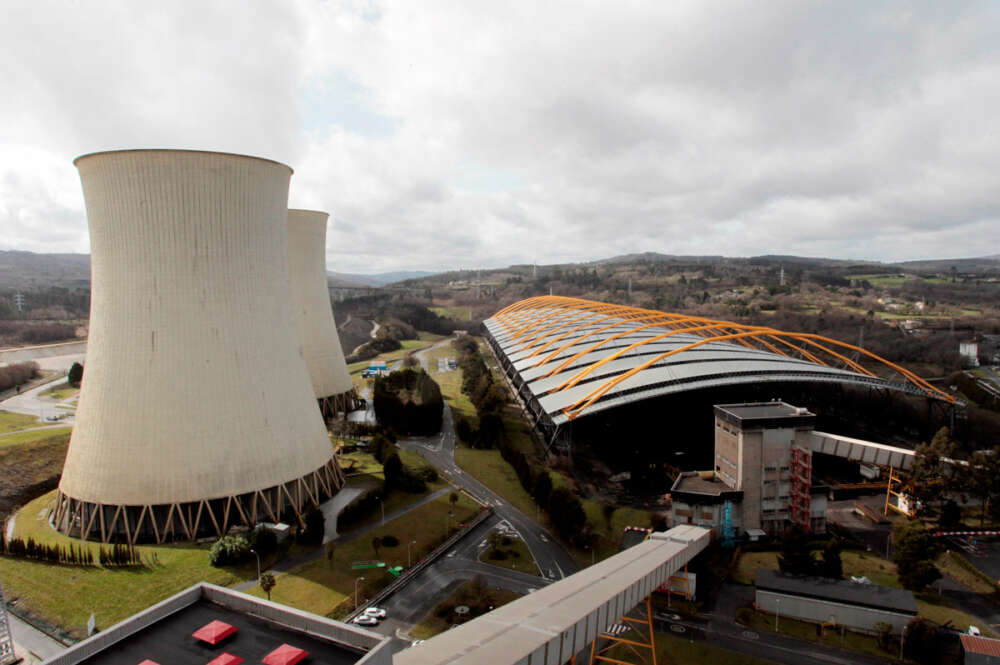 Vista aérea de las instalaciones de la central térmica de Endesa en el municipio coruñés de As Pontes