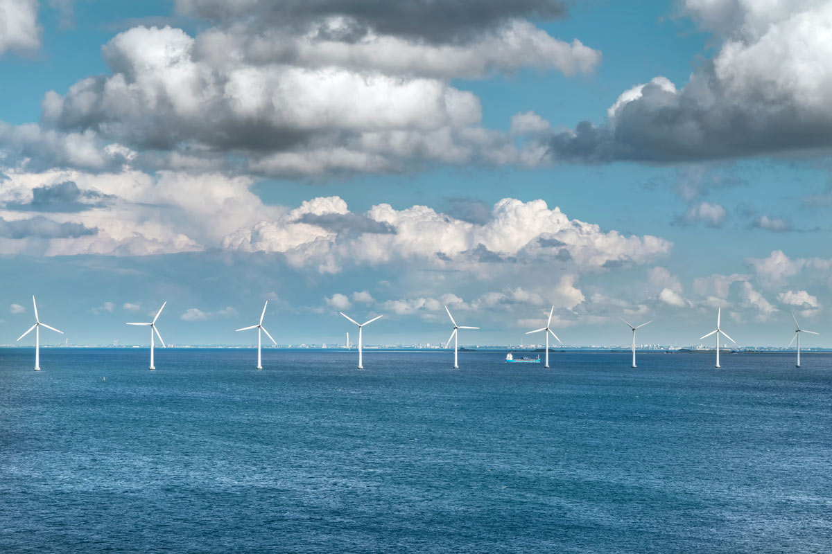 IberBlue Wind, la joint venture de Amper, ve en Galicia el "potencial necesario" para levantar sus aerogeneradores flotantes