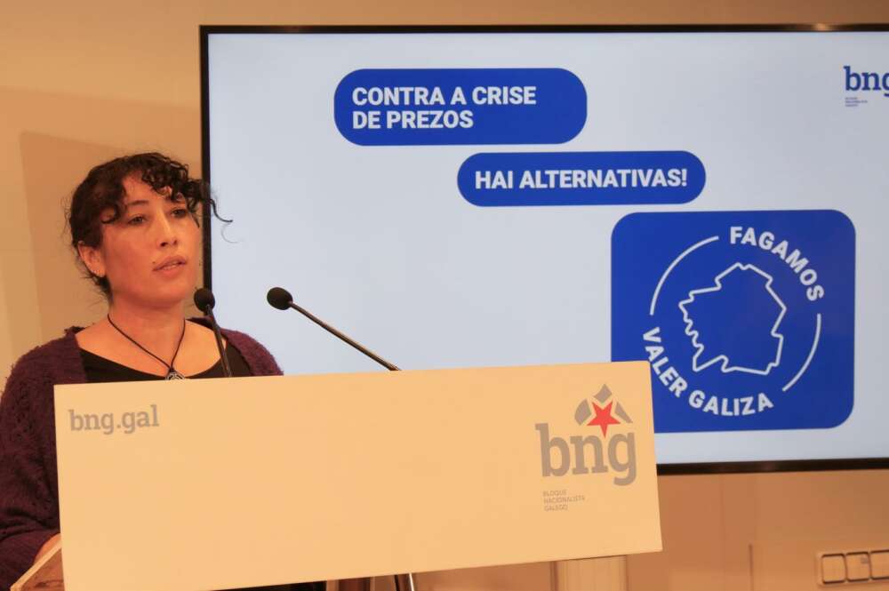 La responsable del área de organización del BNG, Lucía López, en una rueda de prensa