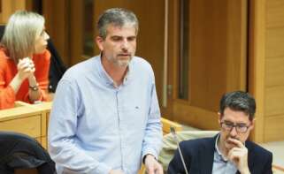Imagen del diputado del PSdeG, Martín Seco, durante una intervención en el Parlamento de Galicia