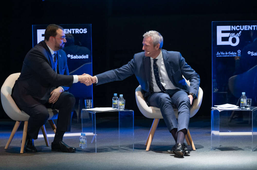 El presidente de la Xunta, Alfonso Rueda, participa en 'Encuentros en el Eo'.