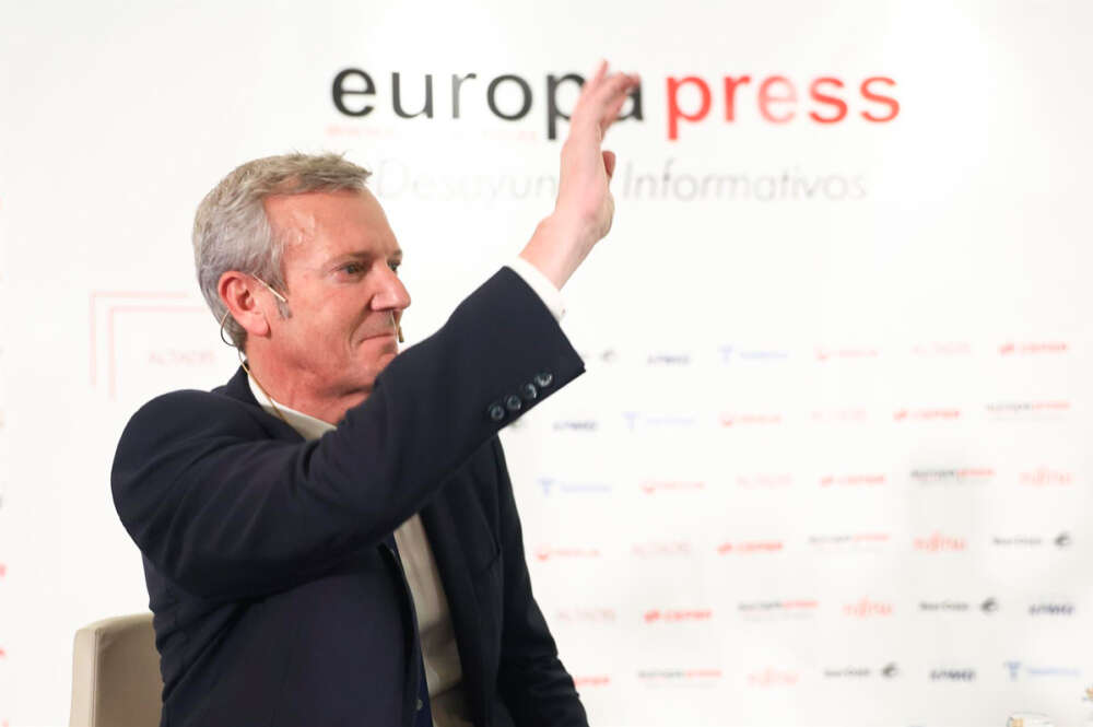 El presidente de la Xunta de Galicia, Alfonso Rueda, posa durante un desayuno informativo de Europa Press en el Hotel Hyatt Regency Hesperia,