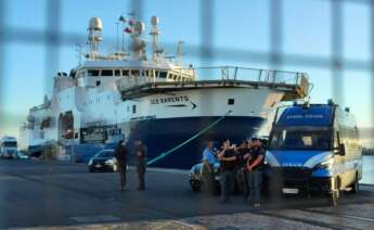 La ONG alemana SOS Humanity, cuyo barco "Humanity 1" ha sido obligado a desembarcar solo 144 migrantes, los más vulnerables, no abandonará este puerto hasta que lo hagan también los 35 restantes, a los que las autoridades italianas no dejan bajar a tierra