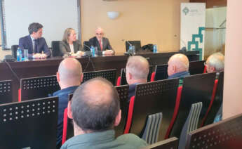 La conselleira Ethel Vázquez se reúne con la junta directiva de la Asociación Provincial de Empresarios de la Construcción de Lugo (APEC)