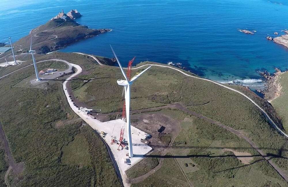 Imagen de archivo del parque eólico de Naturgy en Cabo Vilán, pionero en Galicia, que fue repotenciado en 2016