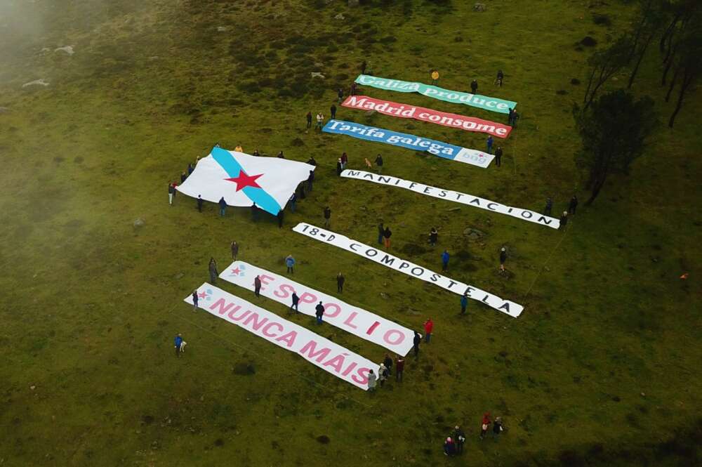 Imagen de la protesta del BNG en Lousame para exigir una tarifa eléctrica gallega