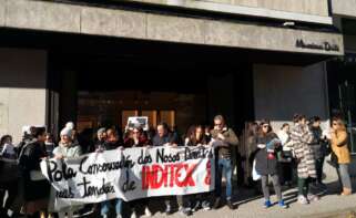 Concentración por el cierre de la tienda de Massimo Dutti en As Cancelas