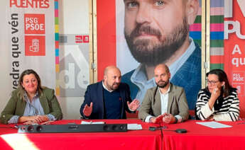 El secretario de Organización del PSdeG, José Manuel Lage, en una rueda de prensa en Pontevedra