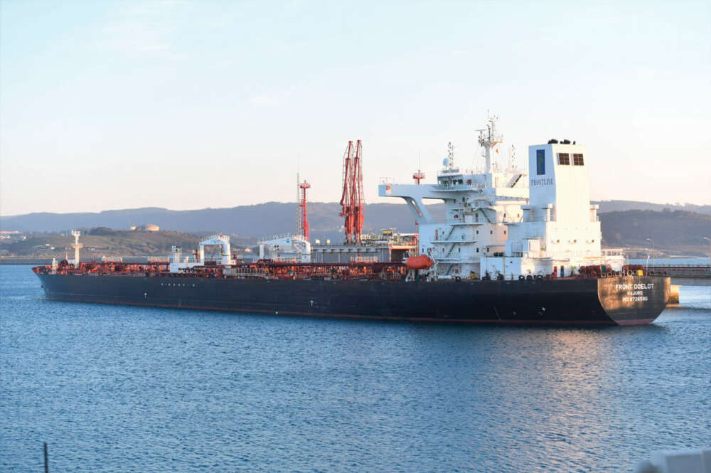 El petrolero Front Oncelot a su llegada al Langosteira. Autoridad Portuaria de A Coruña