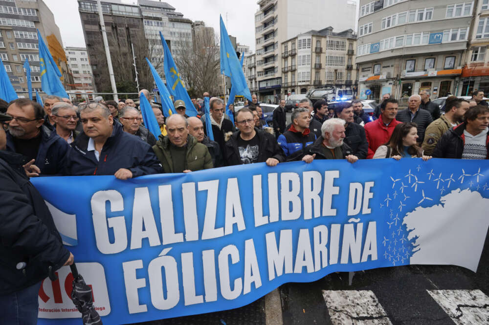 Manifestación en A Coruña para pedir retirada del plan de ordenación de eólica marina (POEM)