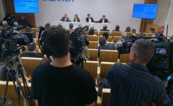 Vista del auditorio de Afundación, en Praza Cervantes, en Santiago, donde tuvo lugar la presentación del Atlas Urbano de la Sostenibilidad en Galicia. Xurxo Lobato