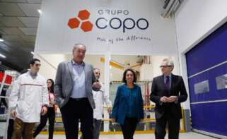 Patricia Argerey Vilar, directora de la Agencia Gallega de Innovación (Gain), en una visita a las instalaciones del Grupo Copo, junto a su CEO, José Antonio Rodríguez Estévez. Xunta