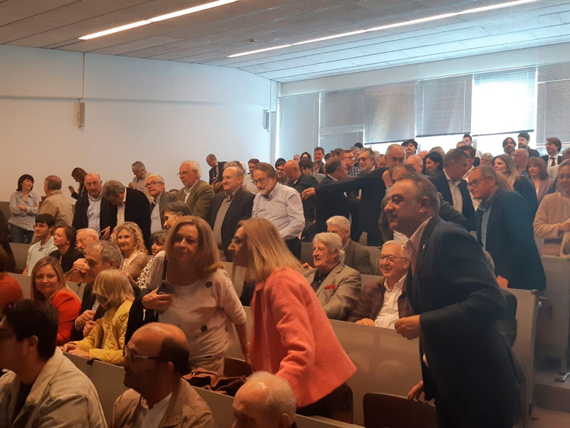 Asistentes a la última clase de González Laxe