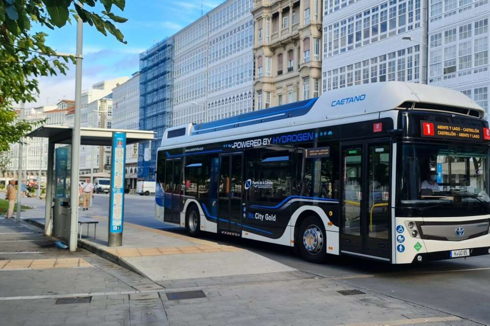Compañía de Tranvías probó en 2022 un autobús propulsado por hidrógeno en las calles de A Coruña / Compañía de Tranvías