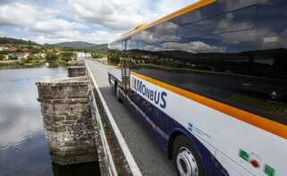 Autobus de la compañía Monbus / Monbus