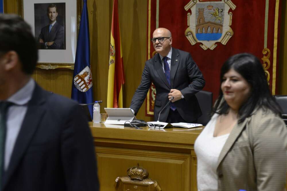 Último pleno de la Diputación de Ourense presidido por Manuel Baltar - ROSA VEIGA / EUROPA PRESS