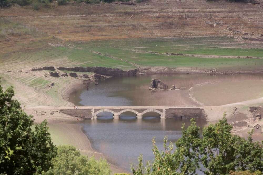 Embalse de Belesar en el Río Miño, en Lugo