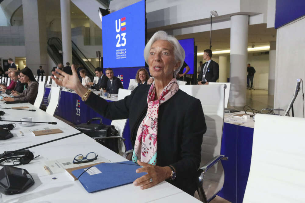 La presidenta del Banco Central Europeo, Christine Lagarde, al comienzo la reunión del Eurogrupo que se celebra en Santiago de Compostela, este viernes. EFE/ Xoan Rey