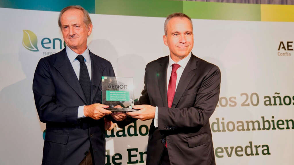 El presidente de Ence, Ignacio Colmenares, y el CEO de Aenor, Rafael García Meiro