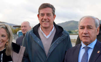 El candidato a la presidencia de la Xunta por el PSdeG, Xosé Ramón Gómez Besteiro, con el secretario provincial del partido y presidente de la Diputación de Lugo, José Tomé