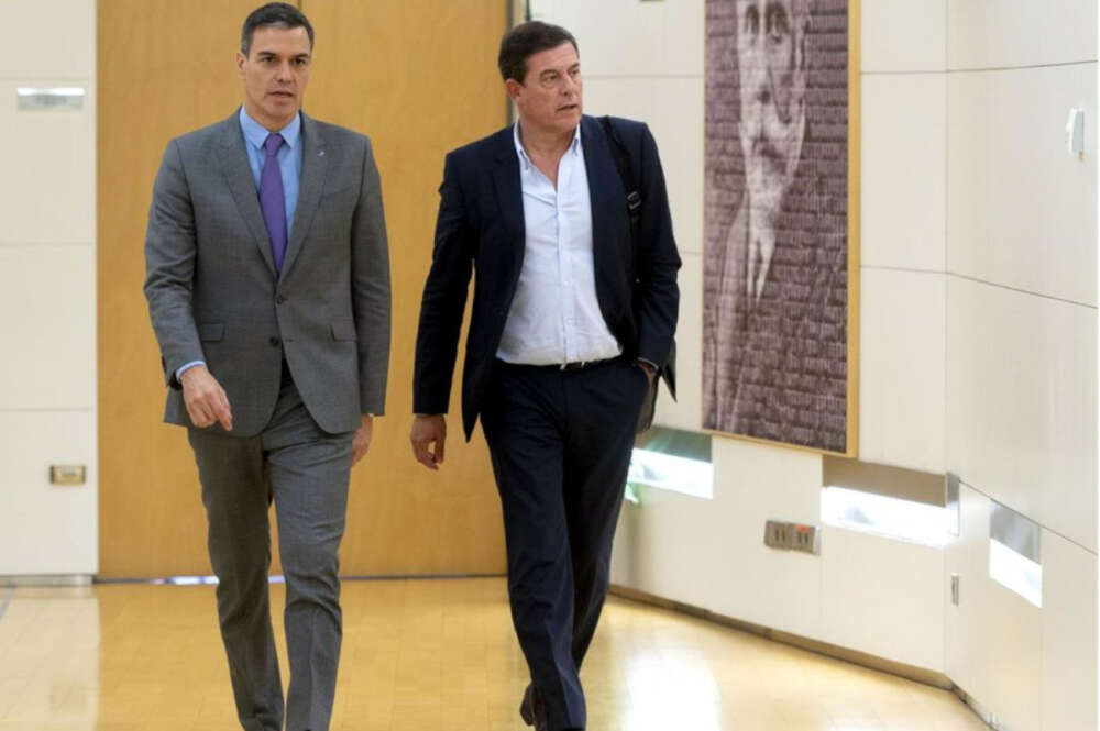 Pedro Sánchez y José Ramón Gómez Besteiro / EP